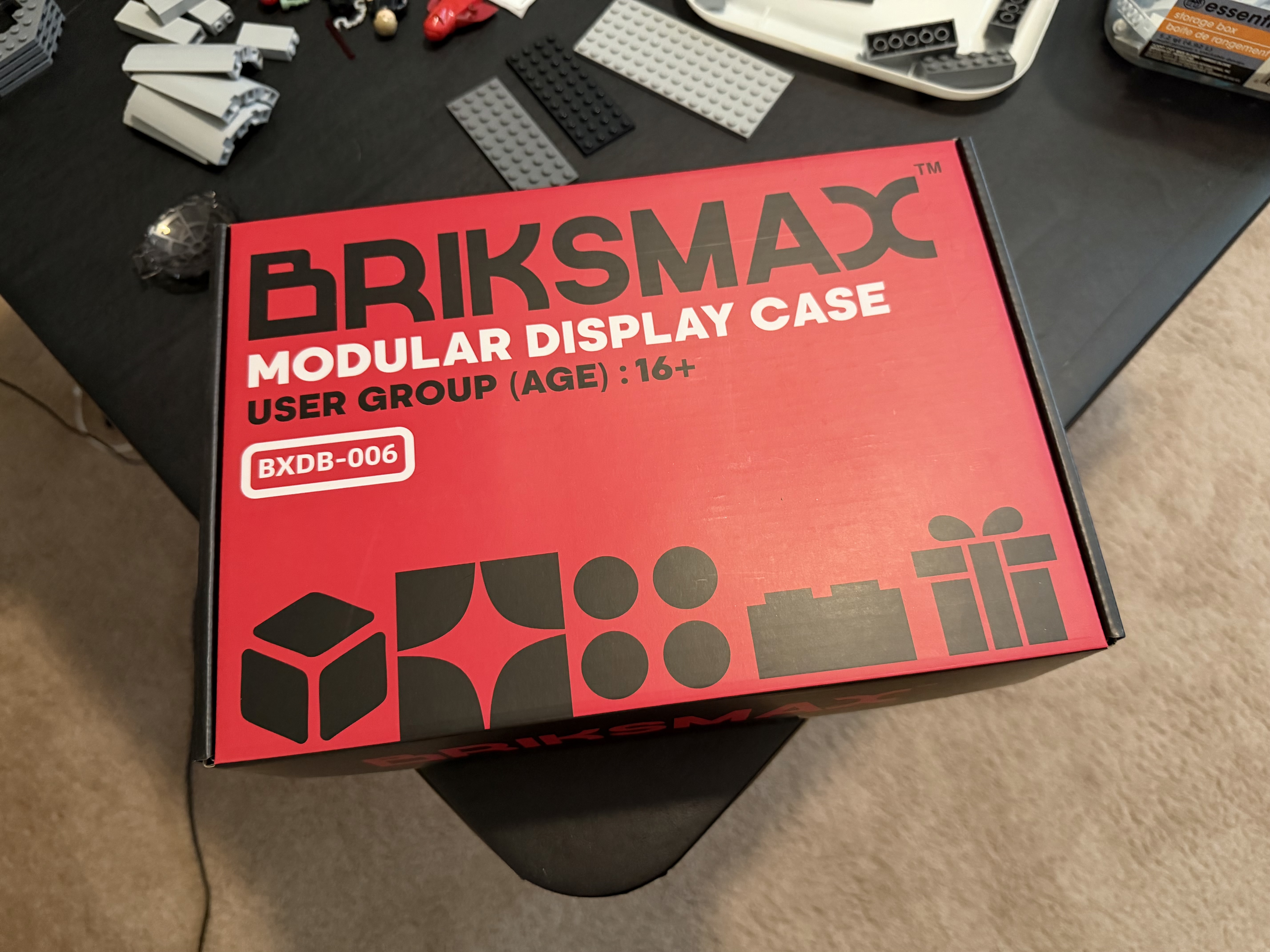 Briksmax Modular Display Case